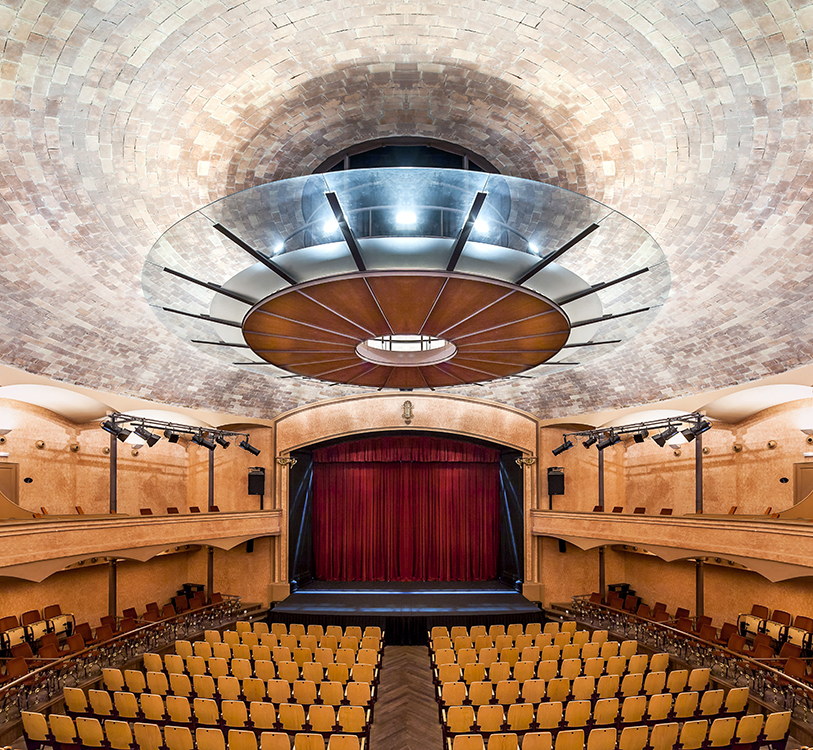 http://www.andresflajszer.com/files/gimgs/113_16-img1041-43-44-2050-andres-flajszer-teatre-la-massa1-copy-02-copy-copy-750.jpg