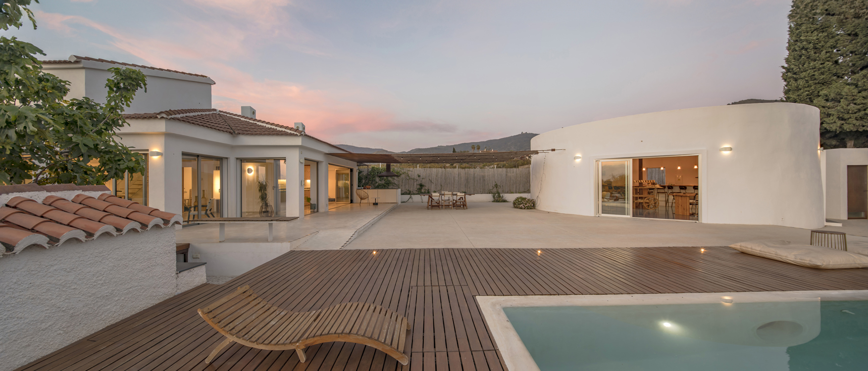 http://www.andresflajszer.com/files/gimgs/262_104-1s3a2456-57-58-andres-flajszer-oficina-transversal-finca-yantar.jpg