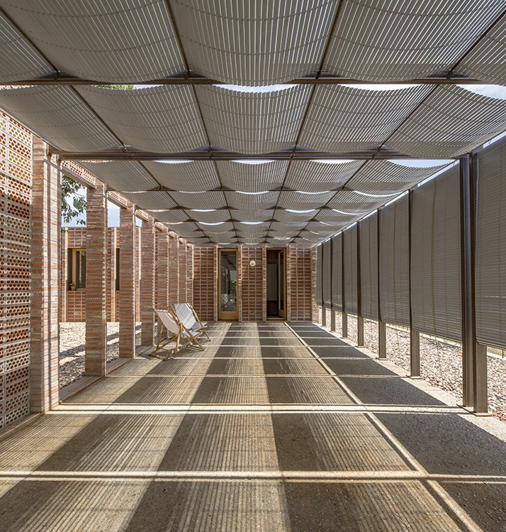 http://www.andresflajszer.com/files/gimgs/265_024-1s3a7756-60-61-andres-flajszer-obo-estudi-casa-montse-i-manel-750.jpg