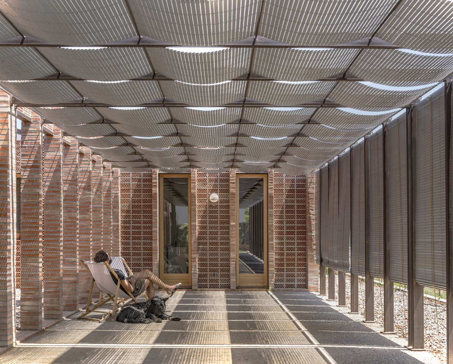 http://www.andresflajszer.com/files/gimgs/265_034-1s3a7802-03-andres-flajszer-obo-estudi-casa-montse-i-manel.jpg