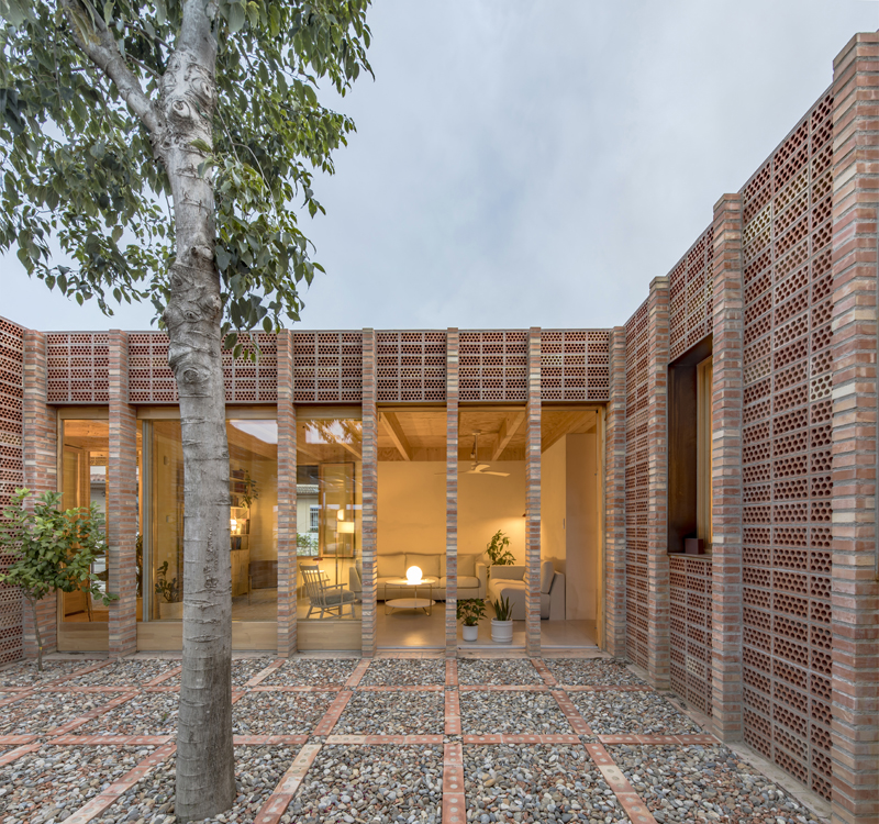 http://www.andresflajszer.com/files/gimgs/265_153-1s3a8807-08-andres-flajszer-obo-estudi-casa-montse-i-manel.jpg