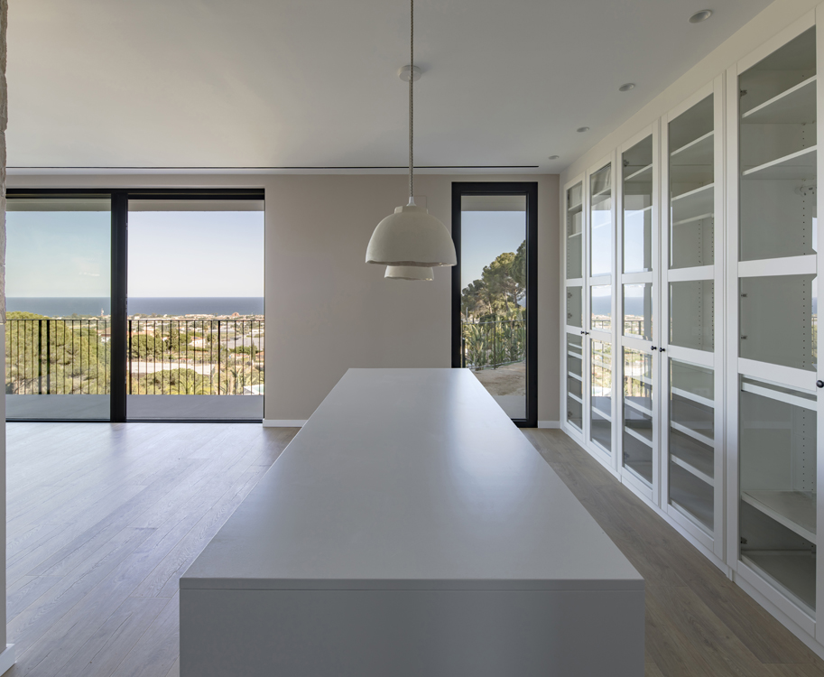 http://www.andresflajszer.com/files/gimgs/267_035-1s3a6716-17-18-20-21-andres-flajszer-08023-architects-cabrils.jpg