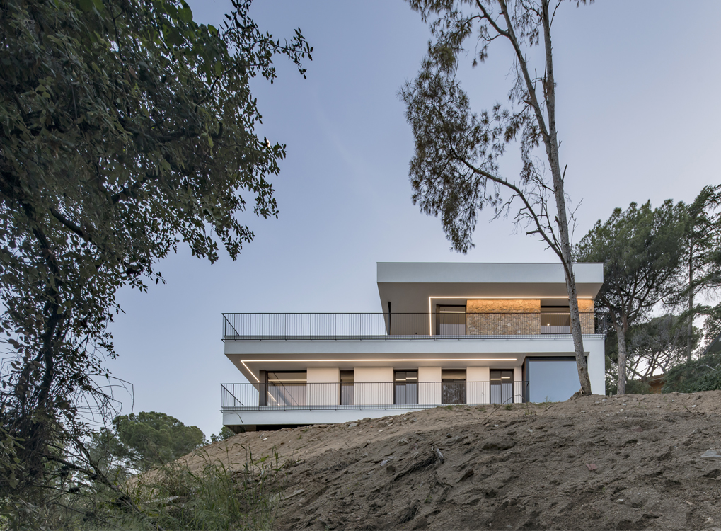 http://www.andresflajszer.com/files/gimgs/267_111-1s3a7297-98-andres-flajszer-08023-architects-cabrils.jpg